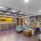 Clarion Pointe Savannah Gateway I-95 - 萨凡纳