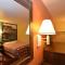Super 8 by Wyndham Midwest City OK