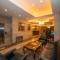 The Peak Hotel