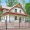 Holiday Home in Kretowiny near Lake