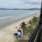 Cobertura frente ao mar Meia Praia -Itapema -SC - ايتابيما
