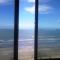 Apto frente ao mar