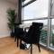 The View - LONG STAY OFFER - Modern Central Apartment and Parking by CTO Serviced Apartments