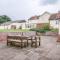 Grove Farm Bungalow with swimming pool, Dallinghoo