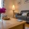 Grove Farm Bungalow with swimming pool, Dallinghoo
