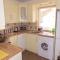 Excellent Location - City Centre - Parking - 4 Beds -2 Bedrooms