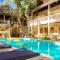 Sunbrella Boutique Hotel