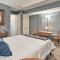 32 Mi to DC Lower-Level Woodbridge Apt with Patio!