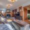 Pacific City Beach House - Meredith Lodging