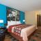 Super 8 by Wyndham Rochester Mayo Clinic Area