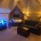 Luxe Finse Kota met Jacuzzi en SaunaBarrel de Zandhoef
