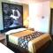 Super 8 by Wyndham Hamilton