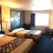 Super 8 by Wyndham Hamilton