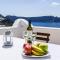 Top Oia