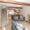 1 Grosvenor Farm Cottages