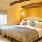 Pass The Keys Goose Feather Barn, Wedmore luxury cottage for two