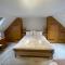 Amazing Alps and Loch views - HOT TUB and pet friendly