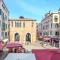 Lovely Apartment In Venezia With Wifi