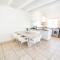 Seven River Club Mews