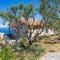 Cozy Apartment In Vrbnik With Wifi
