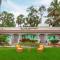 StayVista's Villa Bharat - Beachfront serenity with A spacious lawn - Bombaj