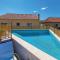 Four-Bedroom Holiday Home In Slatine - 斯拉汀