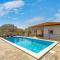 Nice Home In Kapovci With Outdoor Swimming Pool - Brusići