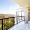 La Roca Guest House