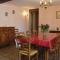 Holiday Home Parfondeval St-1184