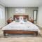 Plettenberg Bay Unit 2 Greenpoint Mews Apartment with Backup Power