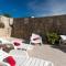 La Vista apartments with pool