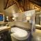 10 Raptors Lodge