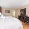 Red Roof Inn PLUS+ & Suites Opelika