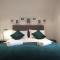 ChiPad Duo - Comfy house with garden & parking - Chichester