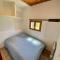 Maison les pieds dans leau