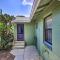 Vibrant Rockledge Home about 2 Mi to Cocoa Village! - Rockledge