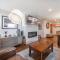 Luxury three bedroom condo, outdoor swimming pool, walk to hiking and biking trails