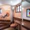 StayVista's Shantam House - Dive into relaxation with a pool and tennis lawn - لونافالا