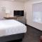 Holiday Inn & Suites - Farmington Hills - Detroit NW by IHG