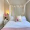 Warders Cottage: Iconic Cottage in the Heart of Freo