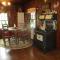 Historic cabin off I-77, views, antiques, Wi-fi, wonderful experience for 2!
