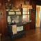 Historic cabin off I-77, views, antiques, Wi-fi, wonderful experience for 2!