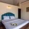 Villa Dazzle by StayVista - Unwind in a Mountain-City View Villa with a Terrace Pool