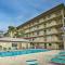 Sun-Soaked Condo with Balcony - Steps to Beach! - Ormond Beach