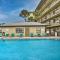 Sun-Soaked Condo with Balcony - Steps to Beach! - Ormond Beach