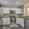 Coastal Sea Side Townhome - Walk to Beach!