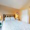 The Waterside Condos - فريزر