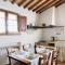 Cottage Assolata overlooking the Orcia valley in Tuscany