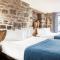 Hotel Louisbourg
