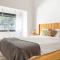 RENOVATED LARGE 3RM APARTMENT 5 MIN FROM THE BEACH